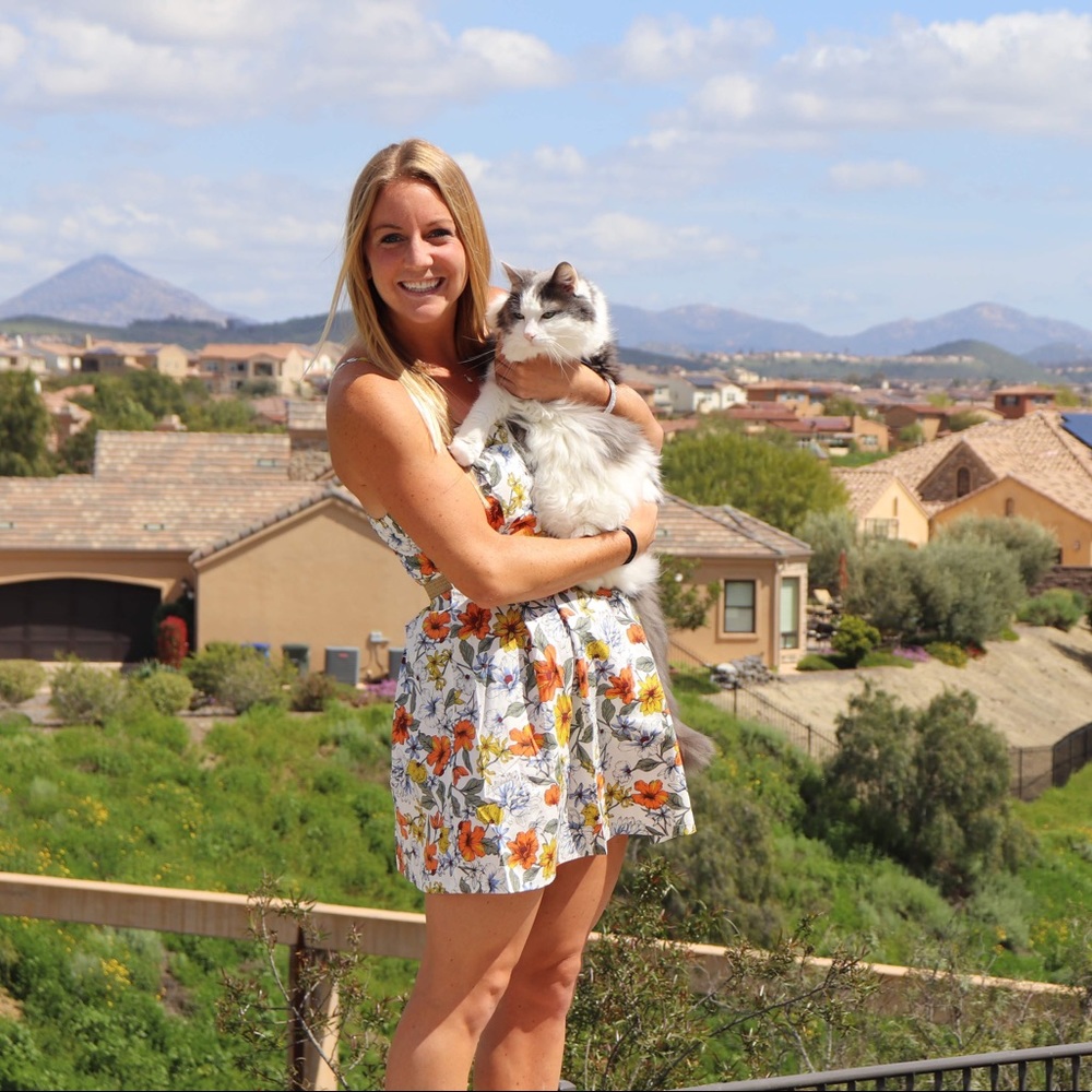 Meet your Posher, Nicole